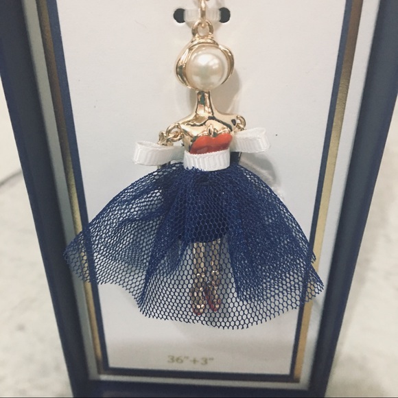 Vineyard Haven Articulated red white blue Pendant - Picture 4 of 7